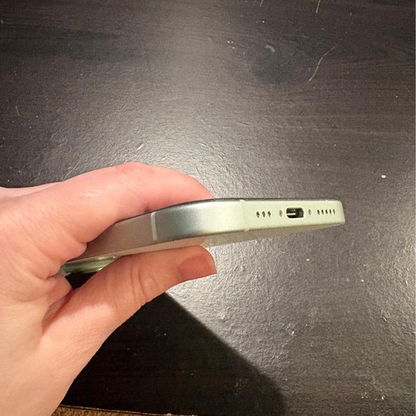 Apple iPhone 15 - T-Mobile, 128 GB, Green, A2846