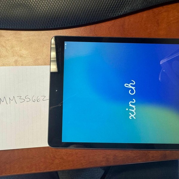 Apple iPad 7th Gen - Wi-Fi, 32 GB, Gray, A2197