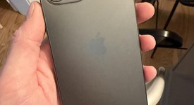 Good
													Apple iPhone 12 Pro Max - Unlocked, Graphite, 256 GB, A2342, photo 4 of 8