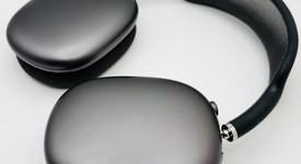 Used
													Apple AirPods Max - Gray, photo 1 of 9