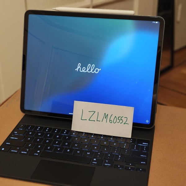 Apple iPad Pro 12.9 inch 5th Gen 2021 - Wi-Fi, 256 GB, Gray