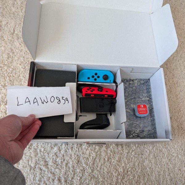 Nintendo Switch - Red & Blue, 32 GB