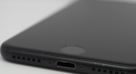 Good
													Apple iPhone 7 - Unlocked, Black, 32 GB, A1778, GSM, photo 1 of 11
