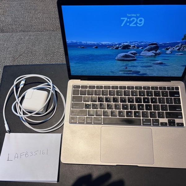 MacBook Air 2020 - 13 inch - 512 GB, Gray, 16 GB, Apple M1