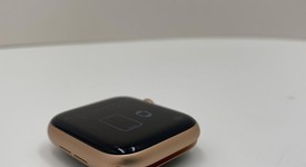 Good
													Apple Watch Series 6 44mm - Unlocked, Gold, A2294 - Cellular, Aluminum, photo 2 of 5