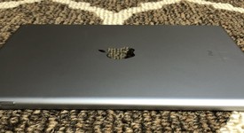 Mint
													Apple iPad 6th Gen - Wi-Fi, Gray, 32 GB, A1893, photo 5 of 8