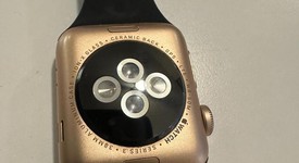 Good
													Apple Watch Series 3 38mm - Unlocked, Gold, A1860, Aluminum, photo 3 of 10