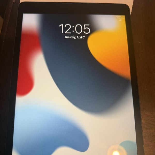 Apple iPad 9th Gen - Unlocked, 64 GB, Gray, A2603