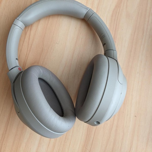 Sony WH-1000XM4 - Silver