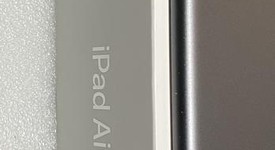 Good
													Apple iPad Air 3rd Gen - Unlocked, Gray, 64 GB, photo 3 of 6