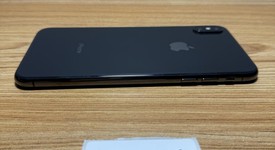 Good
													Apple iPhone Xs Max - AT&T, Gray, 64 GB, A1921, photo 4 of 6