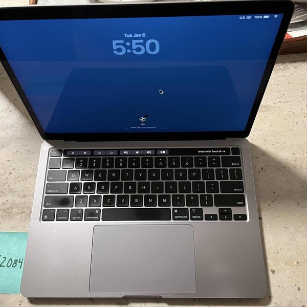MacBook Pro 2020 - 13 inch - 1 TB, Gray, 16 GB, Apple M1