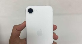 Mint
													Apple iPhone 16e - Unlocked, White, 128 GB, A3212, photo 4 of 7