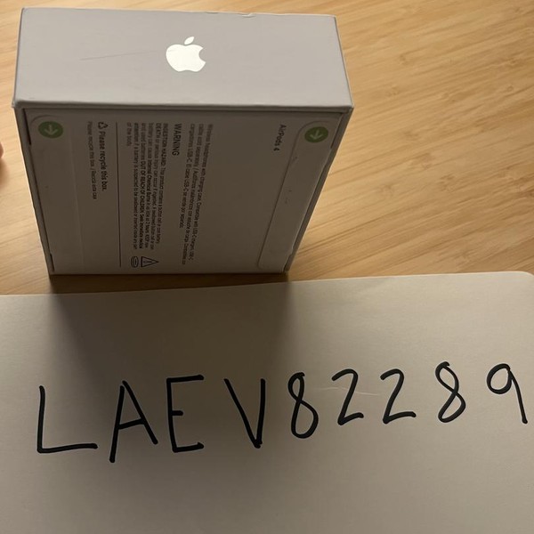 Apple AirPods (4th Gen) - Standard