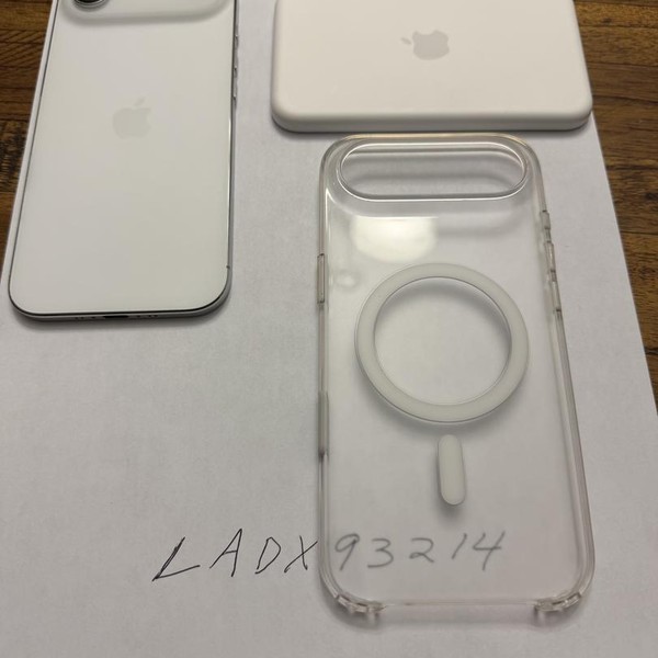 Apple iPhone Air - Unlocked, 256 GB, Cloud White, A3260