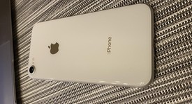 Mint
													Apple iPhone 8 - Verizon, Silver, 64 GB, A1863, photo 6 of 6