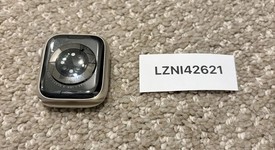 Fair
													Apple Watch Series 7 41mm - Starlight, A2473 - GPS, Aluminum, photo 4 of 5