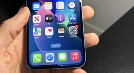 Mint
													Apple iPhone 13 - Unlocked, Blue, 128 GB, A2482, photo 4 of 5