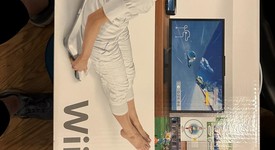 New
													Wii Fit U, Wii Balance Board (White) & Fit Meter Bundle for Nintendo Wii U, photo 3 of 4
