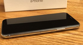 Good
													Apple iPhone X - Verizon, Silver, 64 GB, A1865, photo 2 of 9