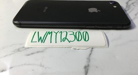 Mint
													Apple iPhone 8 - Unlocked, Gray, 64 GB, A1863, photo 5 of 7