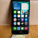 Good Apple iPhone SE 3rd Gen 2022 - Unlocked, 64 GB, Midnight, A2595