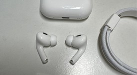 Used
													Apple AirPods Pro 2nd Gen - USB-C, photo 2 of 3