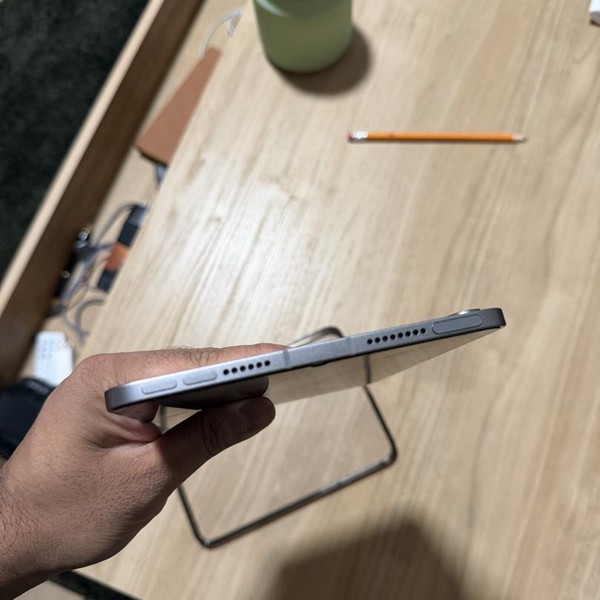 Apple iPad Mini 7th Gen - Unlocked, 128 GB, Gray, A2995