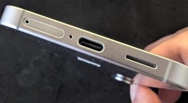 Mint
													Samsung Galaxy S25 - Unlocked, Silver Shadow, 128 GB, 12 GB, SM-S931U1, photo 5 of 6