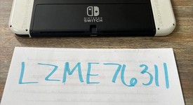 Good
													Nintendo Switch - OLED - White, 64 GB, photo 4 of 4