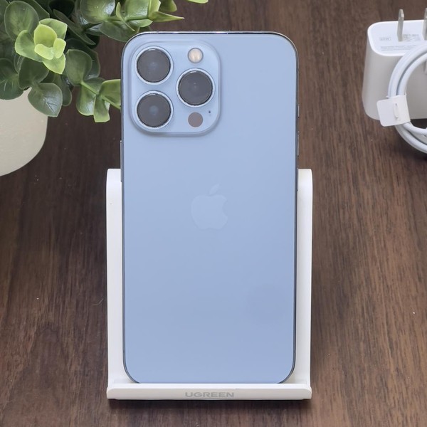 Apple iPhone 13 Pro - Unlocked, 256 GB, Sierra Blue, A2483