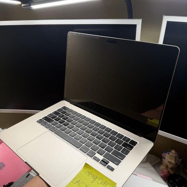 MacBook Air 2024 (M3) - 15 inch - 256 GB, Starlight, 16 GB, Apple M3, 10-core GPU