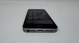 Good
													Apple iPhone SE 1st Gen 2016 - Unlocked, Grey, 16 GB, A1662, photo 3 of 7
