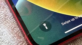 Good
													Apple iPhone 13 - Unlocked, Red, 128 GB, A2482, photo 2 of 5