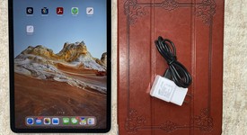 Mint
													Apple iPad Pro 11" 2018 - Unlocked, Silver, 256 GB, A2013, photo 1 of 11
