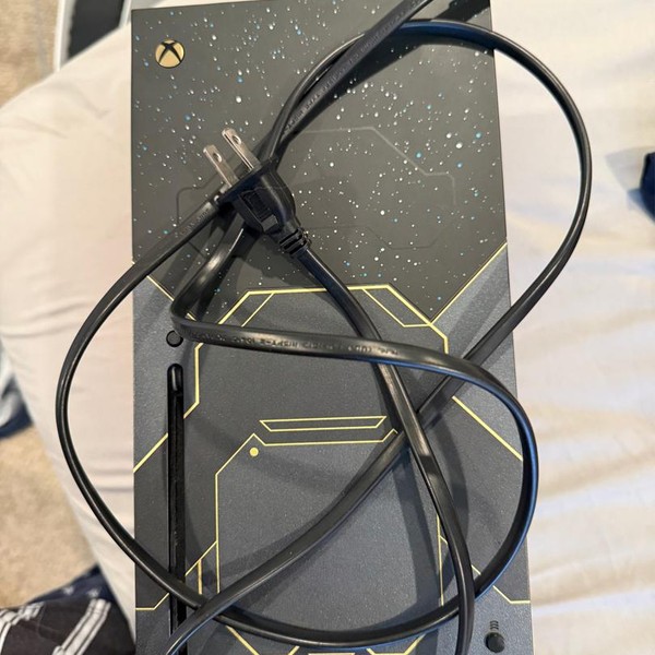 Xbox Series X (2020) - 1 TB, Black, Halo Infinite