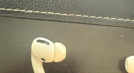 Used
													Apple AirPods Pro 1st Gen - Wireless Case, photo 2 of 15