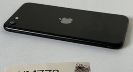 Good
													Apple iPhone SE 2nd Gen 2020 - Unlocked, Black, 64 GB, A2275, photo 5 of 7