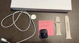 Good
													Apple Watch Series 7 45mm - Verizon, Starlight, A2477 - Cellular, Aluminum, photo 1 of 5