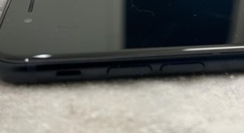 Good
													Apple iPhone SE 3rd Gen 2022 - Unlocked, Midnight, 128 GB, A2595, photo 4 of 11