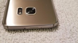 Good
													Samsung Galaxy S7 - Unlocked, Gold, 32 GB, SM-G930R7, photo 2 of 6