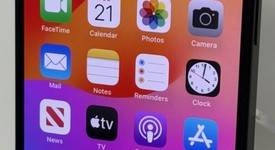 Mint
													Apple iPhone 15 - Unlocked, Black, 256 GB, A2846, photo 3 of 15