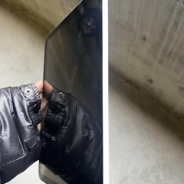 Apple iPad 11th Gen - Wi-Fi, 128 GB, Silver, A3354