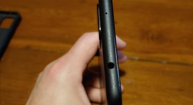 Good
													Google Pixel 4a 5G - Unlocked, Black, 128 GB, 6 GB, G025E, photo 3 of 12