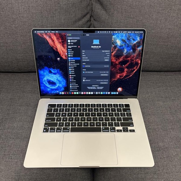 MacBook Air 2024 (M3) - 15 inch - 1 TB, Silver, 24 GB, Apple M3, 10-core GPU