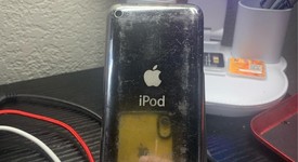 Good
													Apple iPod Touch 4th Gen - Wi-Fi, White, 8 GB, photo 2 of 4