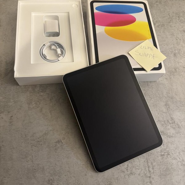 Apple iPad 10th Gen - Wi-Fi, 64 GB, Silver, A2696