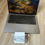 Good MacBook Pro 2021 - 14 inch - Apple M1 Pro 10-core, Silver, 1 TB, 16 GB