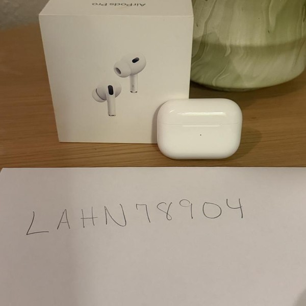 Apple AirPods Pro 2 - USB-C