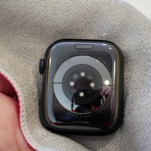 Apple Watch Series 7 45mm - Unlocked, Midnight, A2477 - Cellular, Aluminum